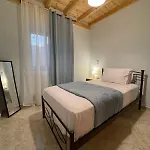Blu Bene In Mavrovouni, Gytheio