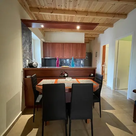 Blu Bene In Mavrovouni, Gytheio Apartment *