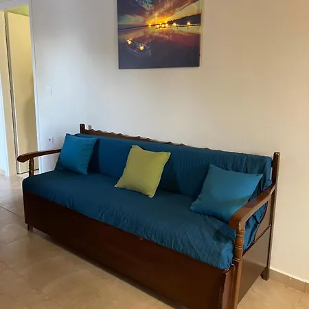 Blu Bene In Mavrovouni, Gytheio * Mavrovoúnion