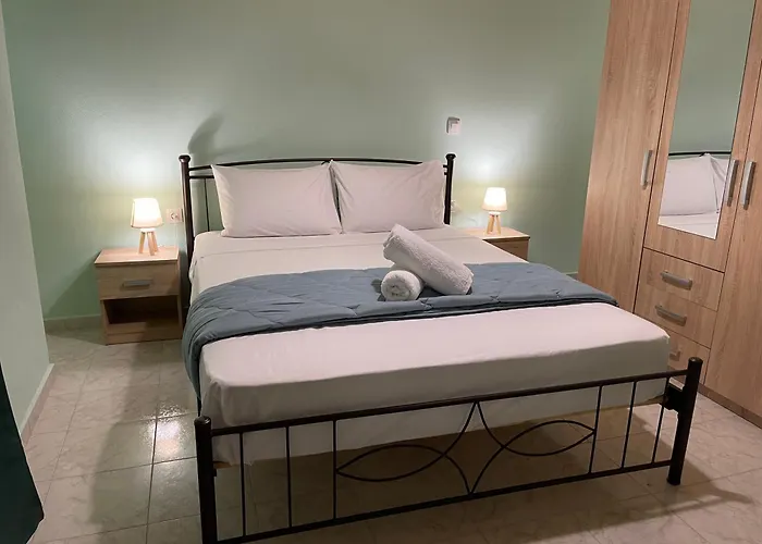 Blu Bene In Mavrovouni, Gytheio *