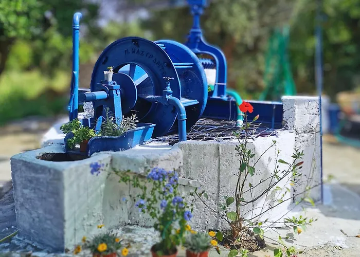 Blu Bene In Mavrovouni, Gytheio *